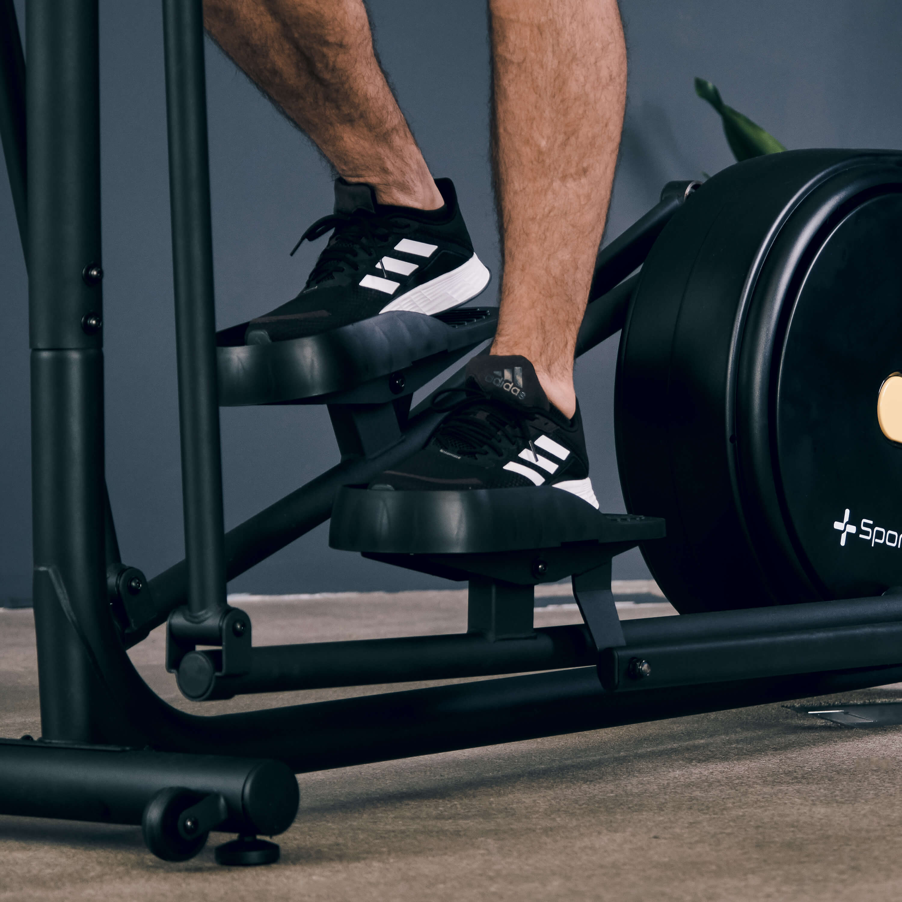 SportPlus_Design_Crosstrainer_Fussablage_SP-ET-9910-IE