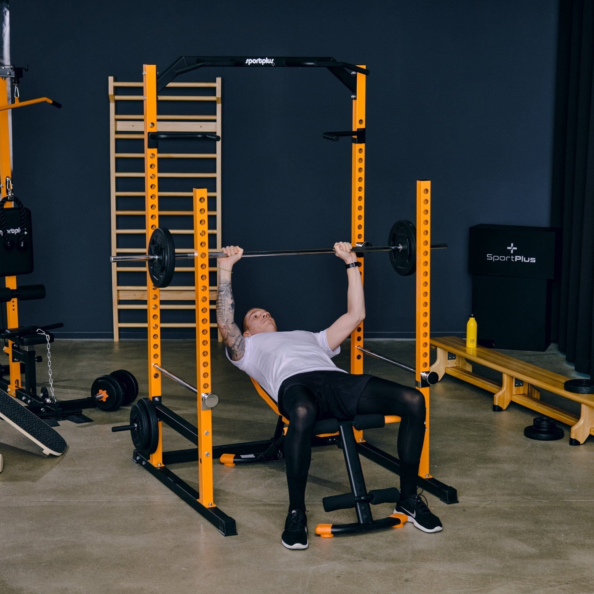 Einstellbare Trainingsbank für Bizeps Curl, Bankdrücken & Sit-Ups SP-SUB-019 SportPlus